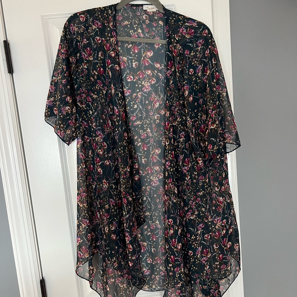 Patterned Kimono - Picture 3 of 4